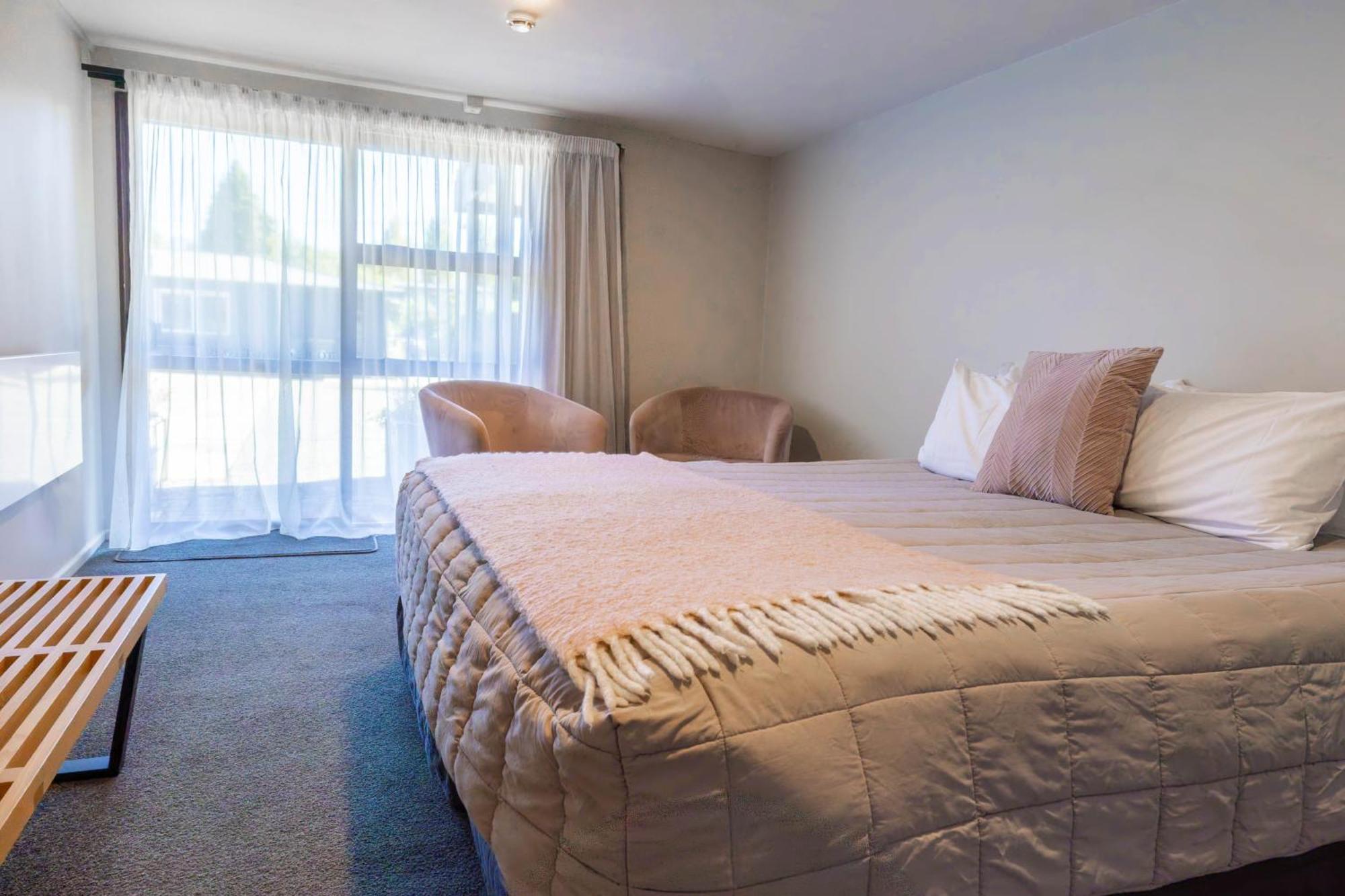 Bed and Breakfast Shakespeare House Te Anau Exterior foto
